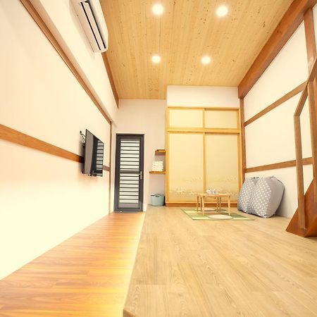 Lost Circle Homestay Tainan Exterior photo